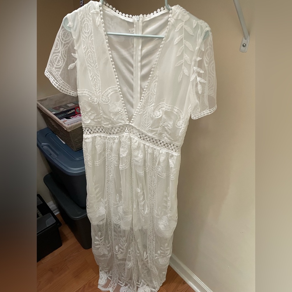 White lace dress